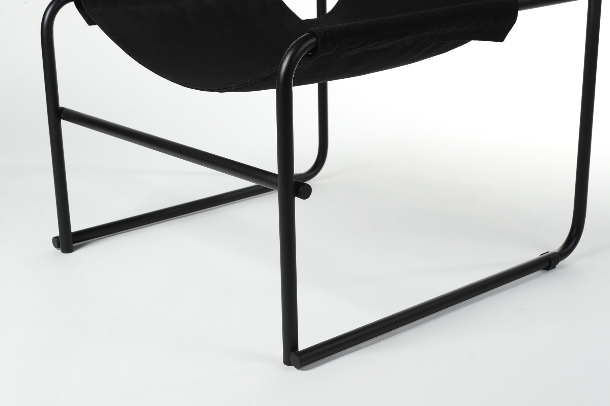 Black Mountain Furniture | Sling Lounge Chair - The Feelter